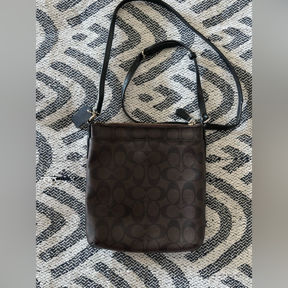 Brown vintage Coach Crossbody - Picture 2 of 4